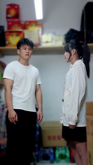 81号便利店(32集) 81号便利店(32集)全网最快更新短剧免费看