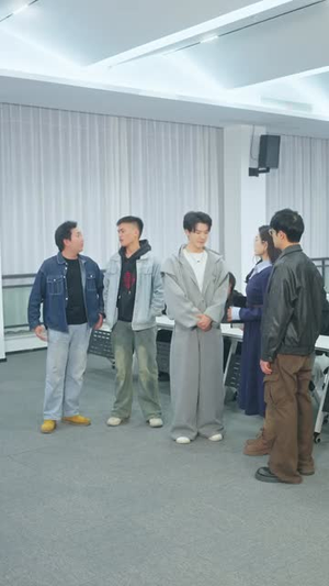 攻略女神，我选择上交自己（80集）一口气看完短剧大结局