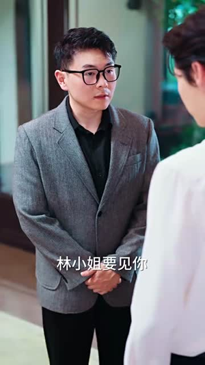 看飞絮吹乱烟雨(60集) 看飞絮吹乱烟雨(60集)深夜短剧推荐精彩片段