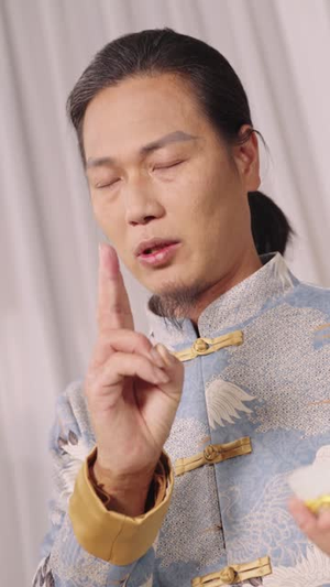 战神房东:开局女总裁上门求合租(78集) 战神房东:开局女总裁上门求合租(78集)全网最火催泪短剧